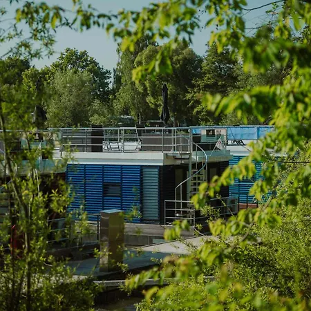 Floatinghouses Weserbergland Holiday home *