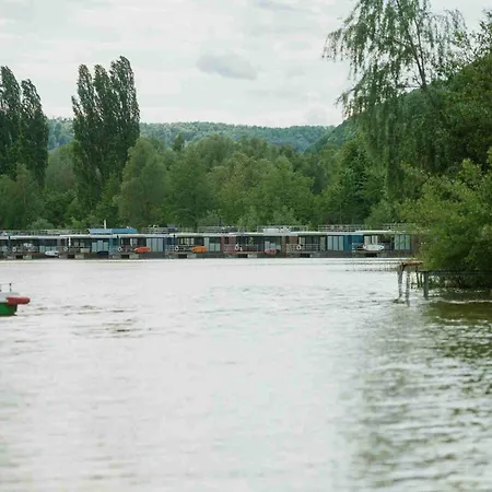 Holiday home Floatinghouses Weserbergland Hoexter