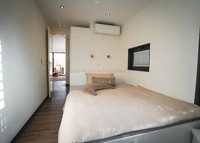 Floatinghouses Weserbergland 혹스터