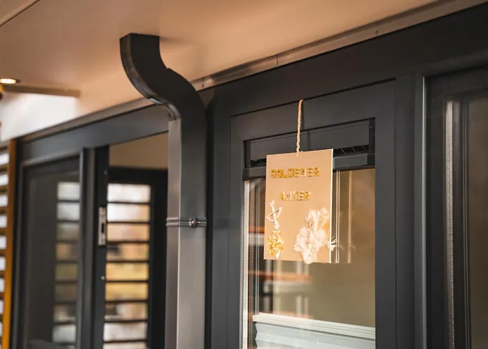 Floatinghouses Weserbergland 펜션 *