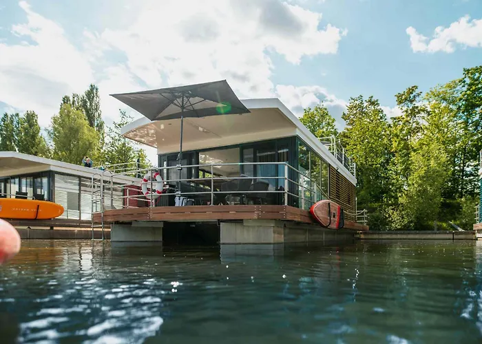 Floatinghouses Weserbergland 펜션 혹스터