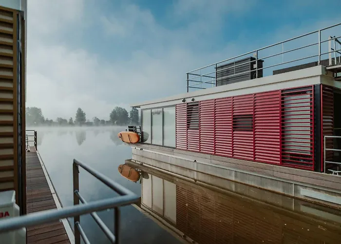 펜션 Floatinghouses Weserbergland