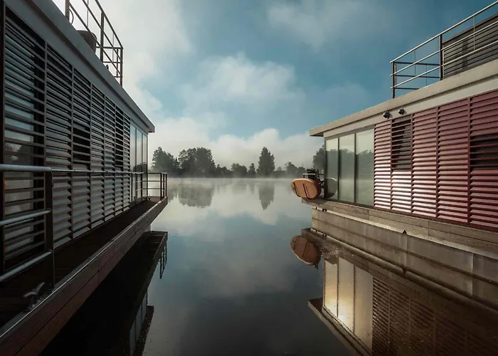 Floatinghouses Weserbergland * 혹스터